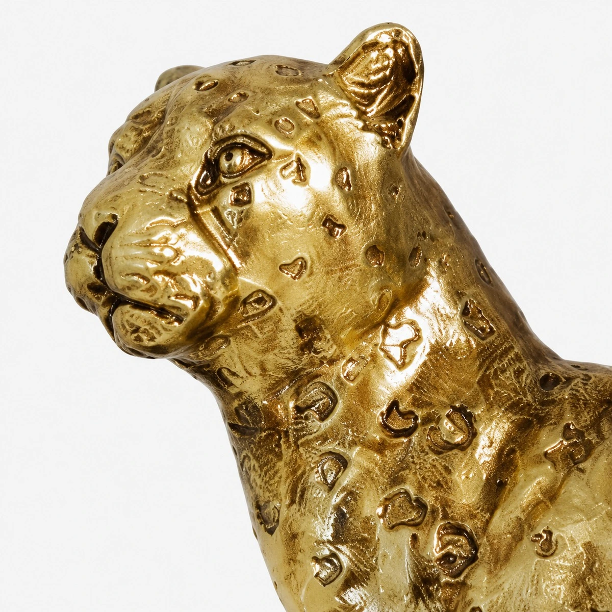 Antique gold finish detail