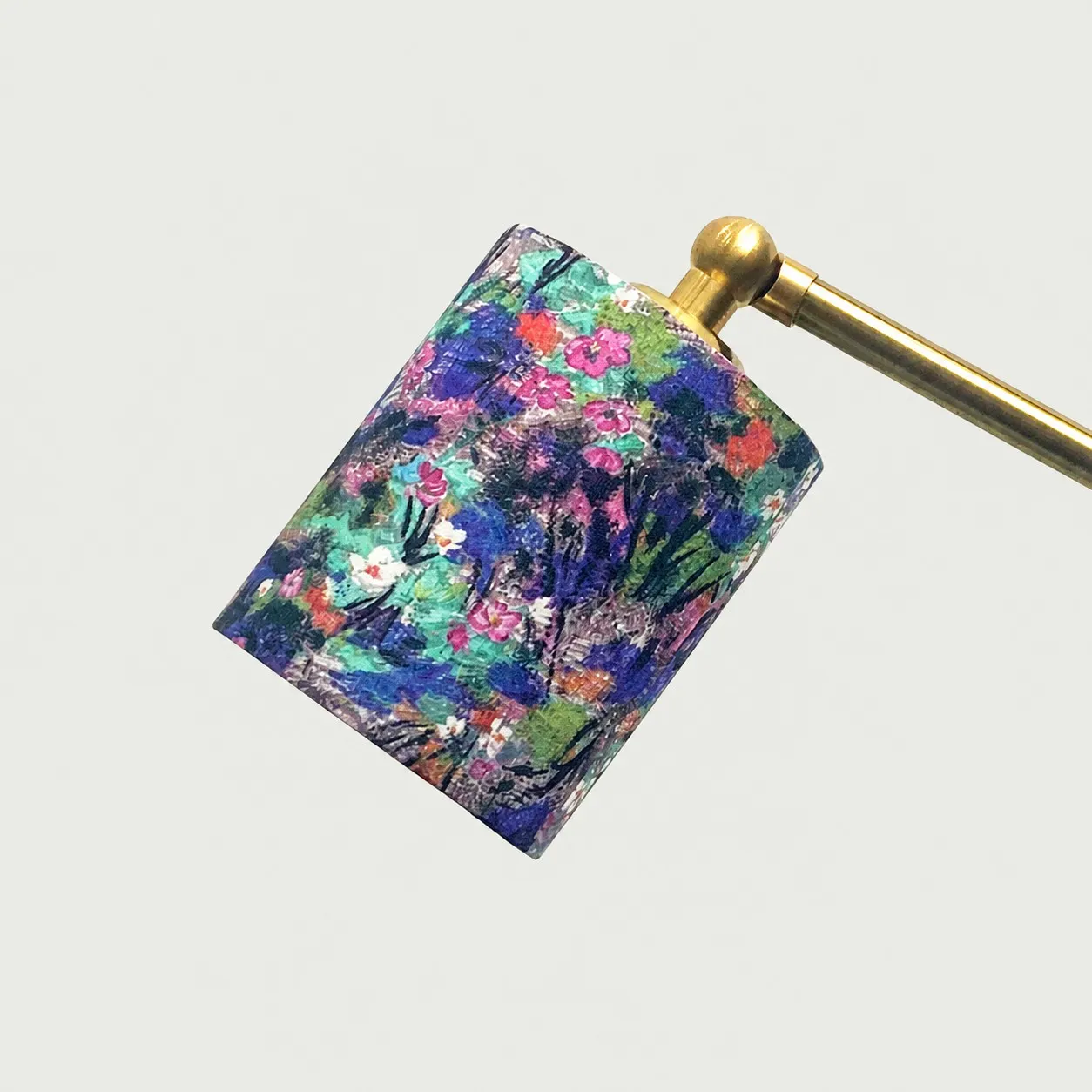Impression Floral fabric shade close-up